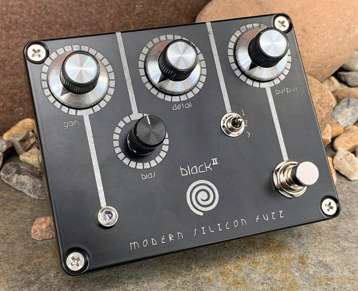 Black Spiral II Modern Silicon Fuzz
